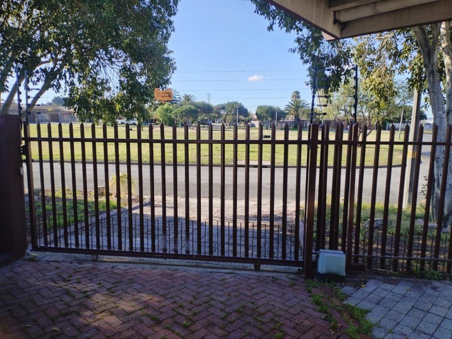 To Let 2 Bedroom Property for Rent in Marinda Park Western Cape
